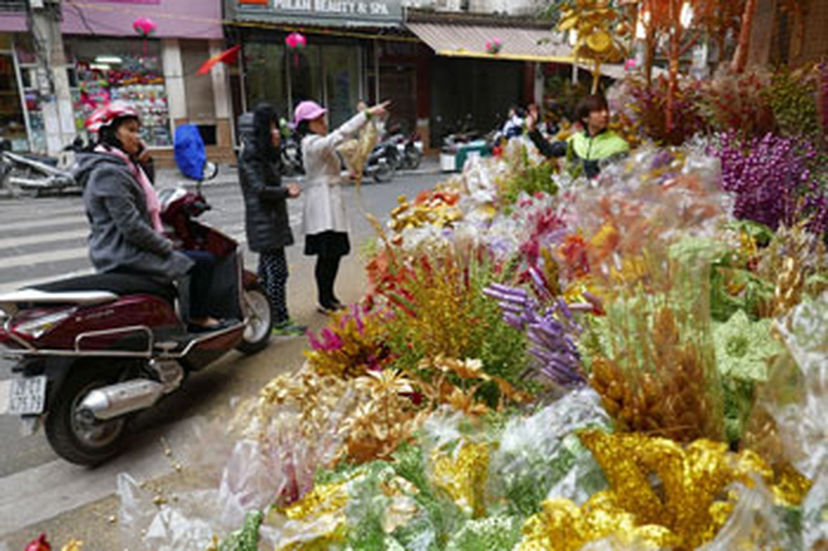 Do trang tri Tet Trung Quoc nhuom do pho Hang Ma-Hinh-12